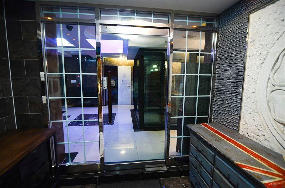Kimchee Gangnam Guest house 2*