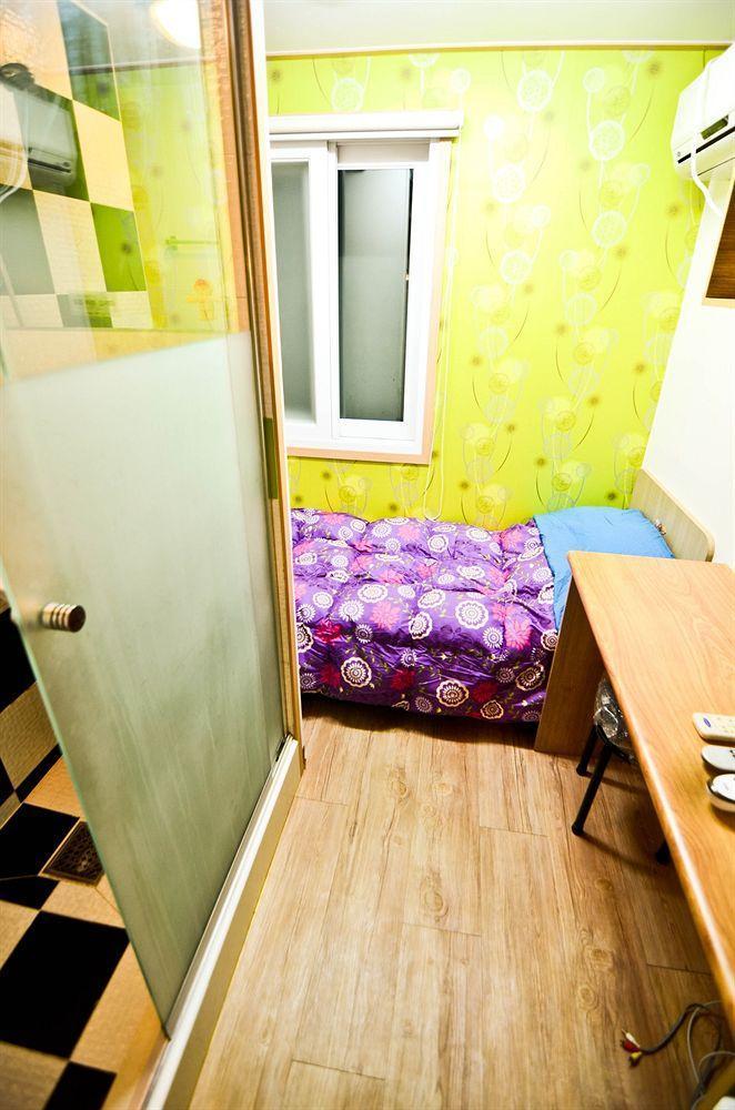 Kimchee Gangnam Guest house 2*