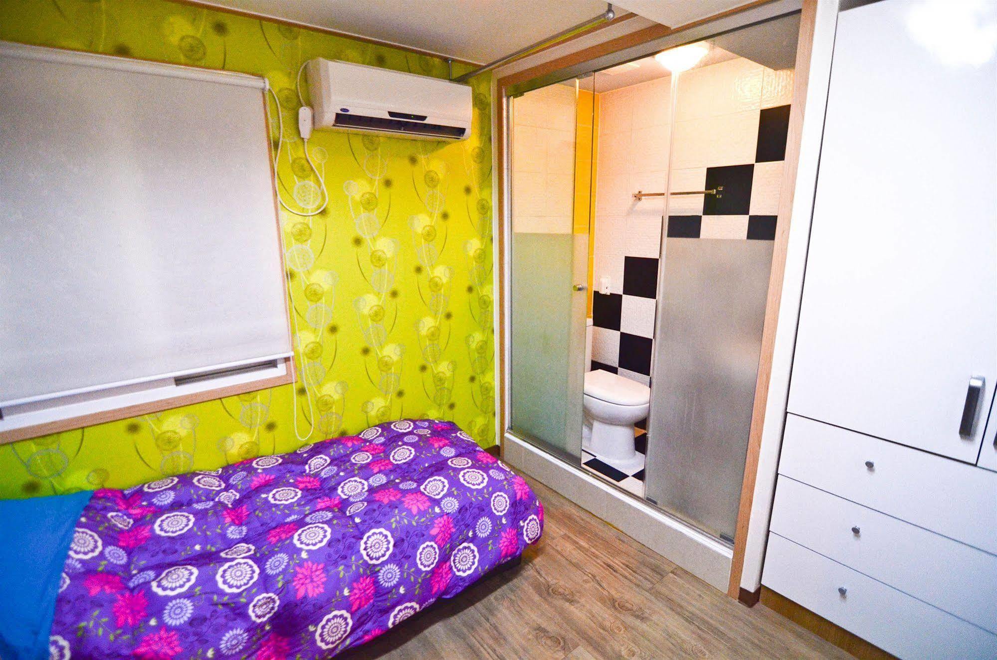 Guest house Kimchee Gangnam 2*